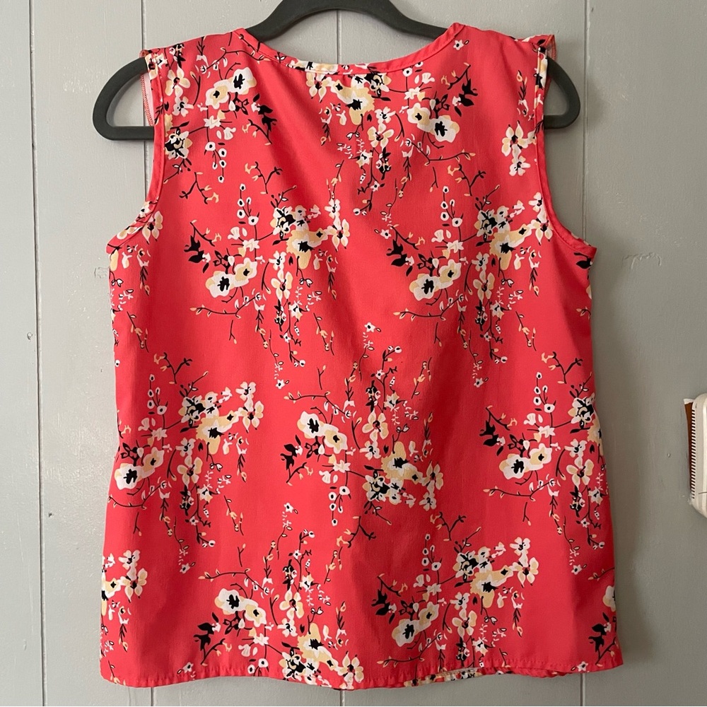 Floral Ruffle V-Neck Top - Pink - Picture 2 of 5